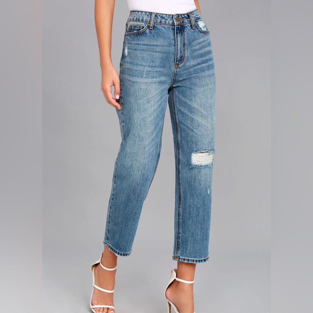NWT Lulu’s EVIDNT Malibu Medium Wash Distressed Girlfriend Jeans Size 29